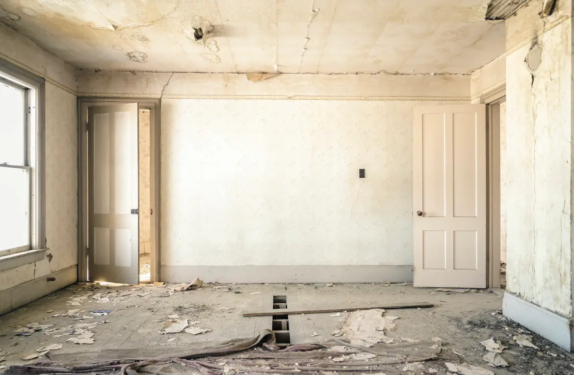 Waste disposal crew managing a cleanout project in Grand Prairie